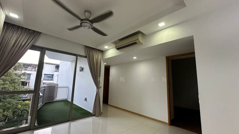 Terrasse Condominium For Sale at S$ 1,900,000 | PropertyGuru Singapore - Balcony