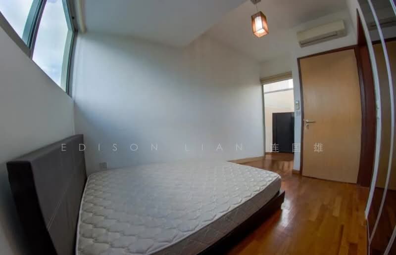 Suites @ Guillemard Apartment For Sale at S$ 1,280,000 | PropertyGuru Singapore - Bedroom