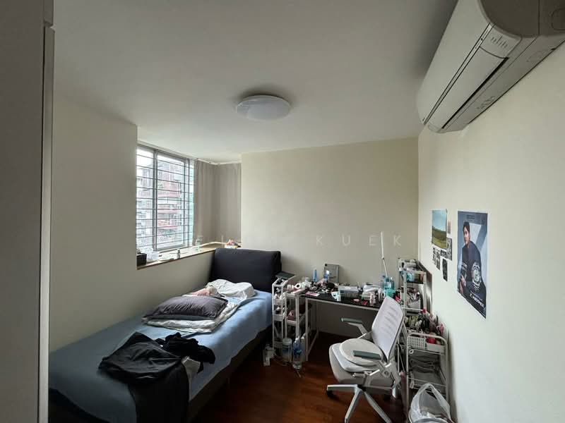 Park Green, 8 Rivervale Link, 4 Bedrooms, 1,530 sqft, Condominium For Rent, by Stella Kuek, 500070867 - Bedroom - PropertyGuru.com.sg