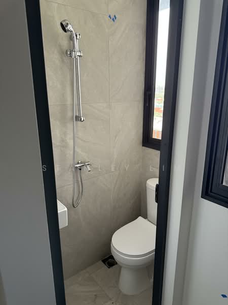 Tembusu Grand, 92 Jalan Tembusu, 4 Bedrooms, 1,432 sqft, Condominium For Rent, by Stanley Lim, 500070873 - Bathroom - PropertyGuru.com.sg