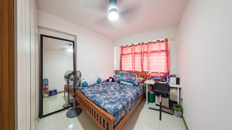 453A Bukit Batok West Avenue 6 HDB Flat For Sale at S$ 780,000 | PropertyGuru Singapore - Common bedroom 2