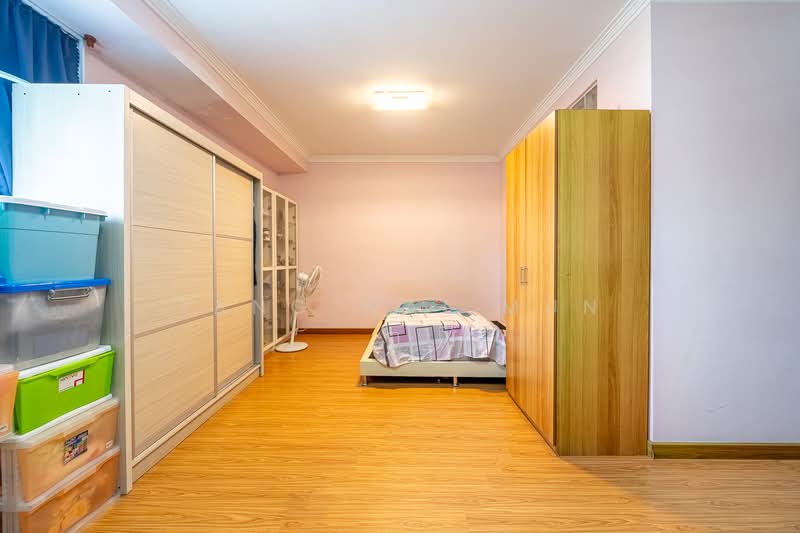 Mistral Park, Jalan Angin Laut, 5 Bedrooms, 3,200 sqft, Terraced House For Rent, by Tang Wai Mun, 500070889 - Bedroom - PropertyGuru.com.sg