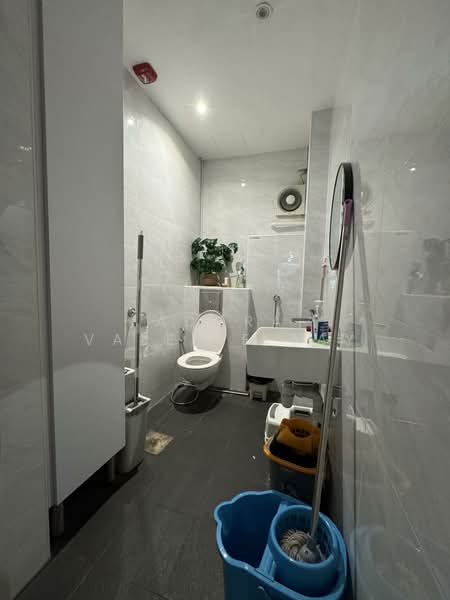 47 kampong bahru road, , 1,200 sqft, Shop / Shophouse For Rent, by Adora Valerie Tay, 500070899 - Bathroom - CommercialGuru.com.sg