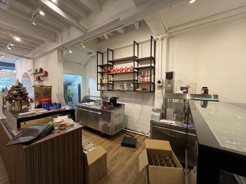 47 kampong bahru road, , 1,200 sqft, Shop / Shophouse For Rent, by Adora Valerie Tay, 500070899 - Kitchen - CommercialGuru.com.sg