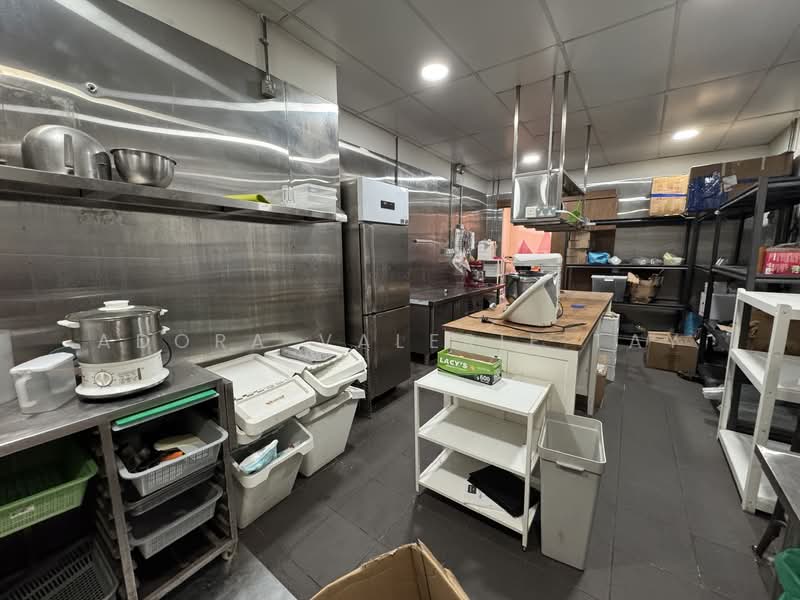 47 kampong bahru road, , 1,200 sqft, Shop / Shophouse For Rent, by Adora Valerie Tay, 500070899 - Kitchen - CommercialGuru.com.sg