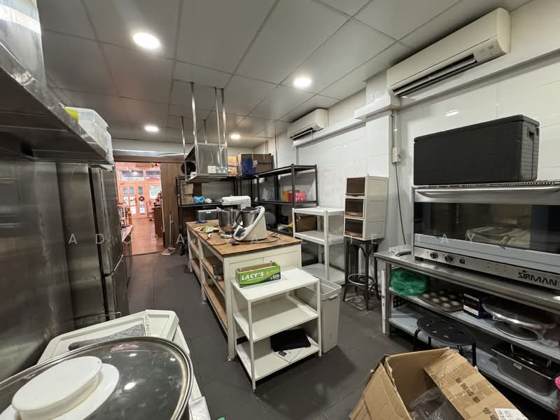 47 kampong bahru road, , 1,200 sqft, Shop / Shophouse For Rent, by Adora Valerie Tay, 500070899 - Kitchen - CommercialGuru.com.sg