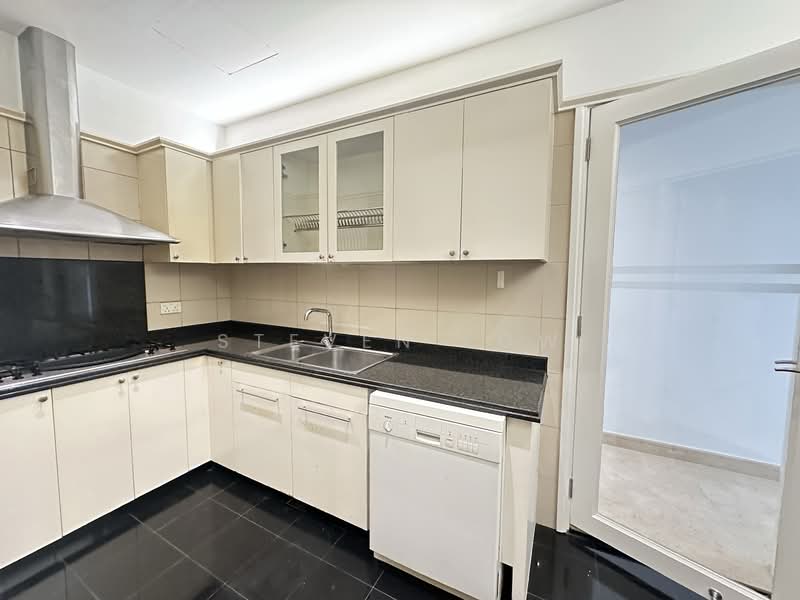 Orchard Scotts, 11 Anthony Road, 3 Bedrooms, 1,625 sqft, Condominium For Rent, by Steven Low, 500070905 - Kitchen - PropertyGuru.com.sg