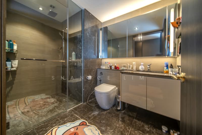 Parc Esta Condominium For Sale at S$ 2,399,999 | PropertyGuru Singapore - Bathroom