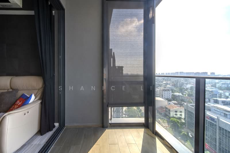 Parc Esta Condominium For Sale at S$ 2,399,999 | PropertyGuru Singapore - Balcony