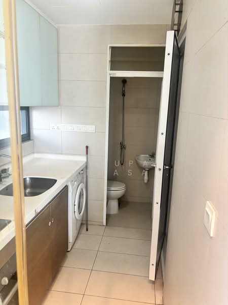 Montebleu, 8 Minbu Road, 3 Bedrooms, 1,141 sqft, Condominium For Rent, by Nirupa Parthasarathy, 500070915 - Bathroom - PropertyGuru.com.sg