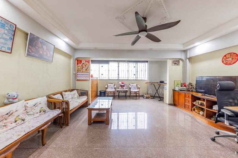 For Sale - 357 Hougang Avenue 7