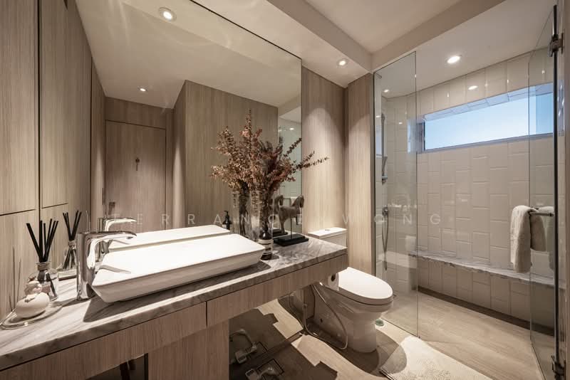 895 Tampines Street 81 HDB Flat For Sale at S$ 1,150,000 | PropertyGuru Singapore - Bathroom