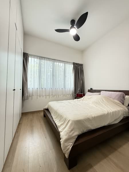 Central Grove Condominium For Sale at S$ 1,700,000 | PropertyGuru Singapore - Bedroom