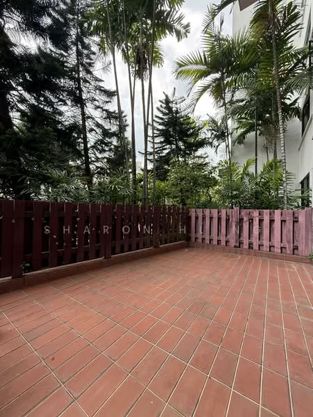 Central Grove Condominium For Sale at S$ 1,700,000 | PropertyGuru Singapore - Exterior