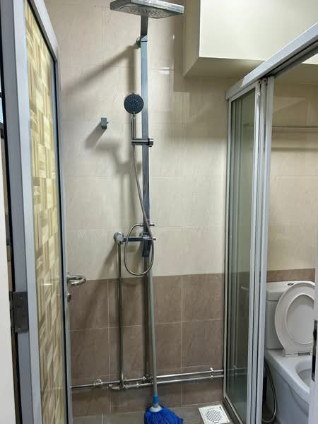 246 Bishan Street 22 HDB Flat For Sale at S$ 850,000 | PropertyGuru Singapore - Bathroom