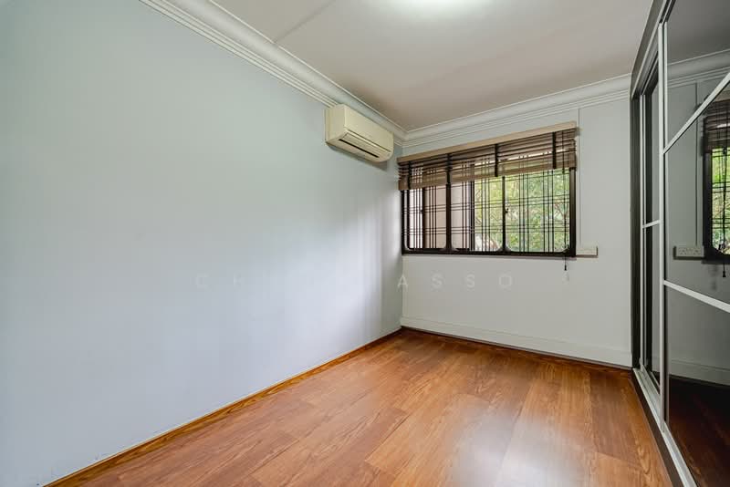 543 Bedok North Street 3 HDB Flat For Sale at S$ 530,000 | PropertyGuru Singapore - Bedroom