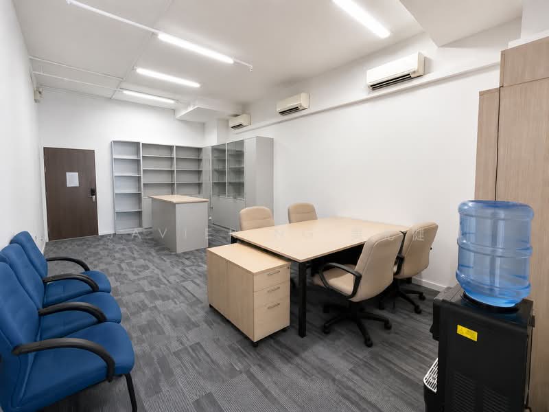 TRADEHUB 21