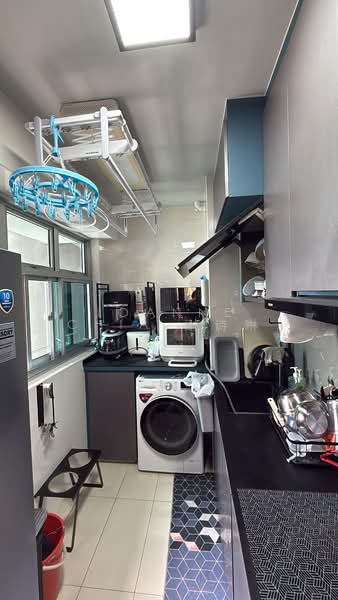 153 Jln Teck Whye HDB Flat For Sale at S$ 458,000 | PropertyGuru Singapore - Kitchen