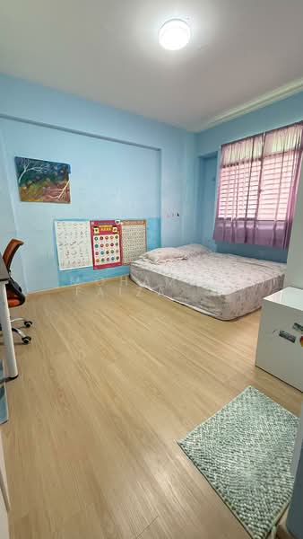 173C Punggol Field HDB Flat For Sale at S$ 598,000 | PropertyGuru Singapore - Bedroom