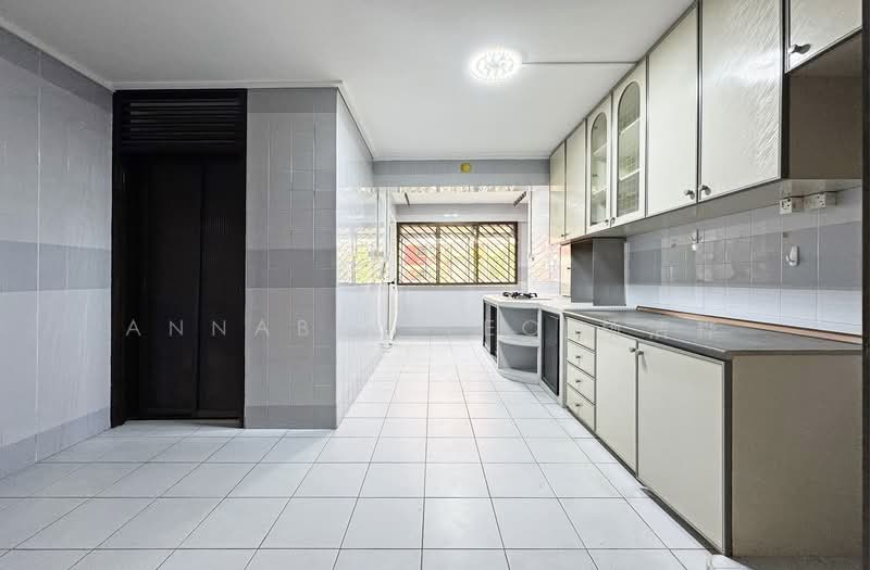 226 Bishan Street 23 HDB Flat For Sale at S$ 865,000 | PropertyGuru Singapore - Kitchen