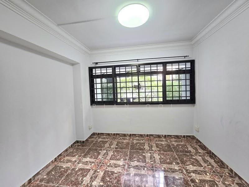 229 Compassvale Walk, 229 Compassvale Walk, Hougang / Punggol / Sengkang, 4 Bedrooms, 1,302 sqft, HDB Flat For Sale, by Adrian Ooi, 500071103 - Study room - PropertyGuru.com.sg