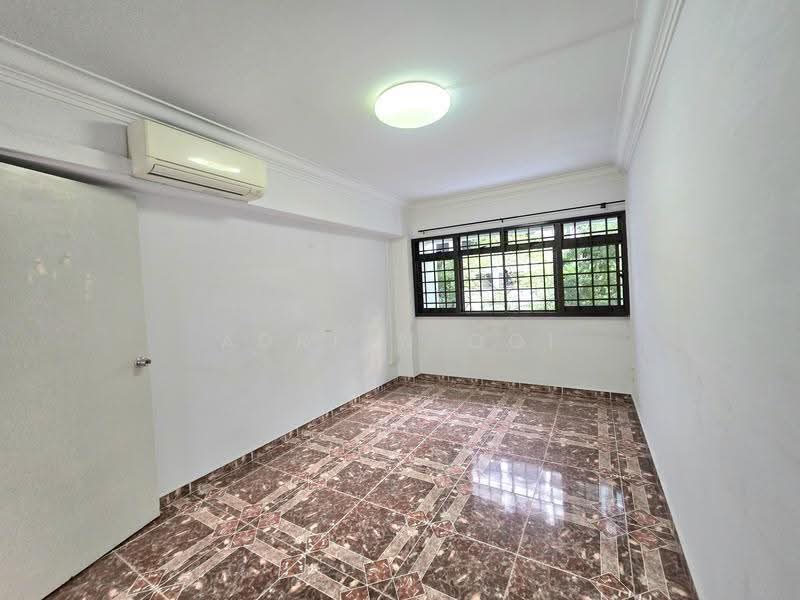 229 Compassvale Walk, 229 Compassvale Walk, Hougang / Punggol / Sengkang, 4 Bedrooms, 1,302 sqft, HDB Flat For Sale, by Adrian Ooi, 500071103 - Common room 2 - PropertyGuru.com.sg
