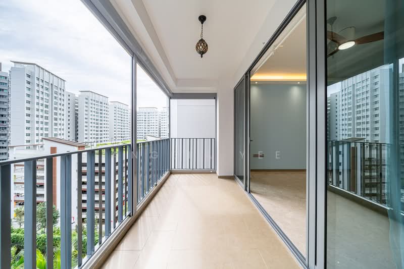 Riversails Condominium For Sale at S$ 1,350,000 | PropertyGuru Singapore - Balcony