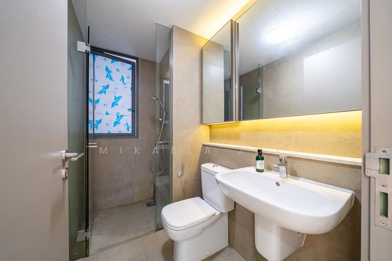 Riversails Condominium For Sale at S$ 1,350,000 | PropertyGuru Singapore - Bathroom