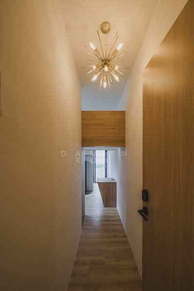 Freehold Co-Living Investment | 6 Ensuite Rooms | Fully Renovated | High Rental Yield Walk-up Apartment For Sale at S$ 1,840,000 | PropertyGuru Singapore - Entrance