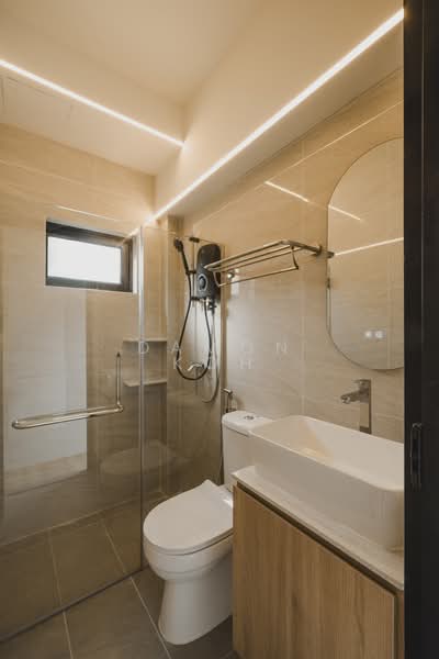 Freehold Co-Living Investment | 6 Ensuite Rooms | Fully Renovated | High Rental Yield Walk-up Apartment For Sale at S$ 1,840,000 | PropertyGuru Singapore - Bathroom