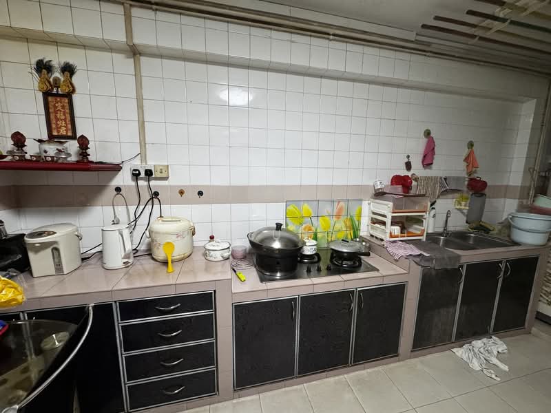 450C Tampines Street 42, 450C Tampines Street 42, Room Rental, 120 sqft, HDB Flat For Rent, by Bob Leung KH, 500071141 - Kitchen - PropertyGuru.com.sg