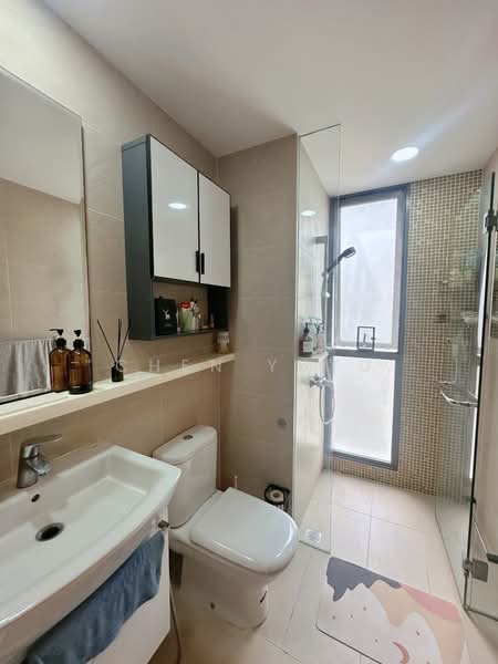 Miltonia Residences, 538 Miltonia Close, 2 Bedrooms, 861 sqft, Condominium For Rent, by Chen Yuyu, 500071153 - Bathroom - PropertyGuru.com.sg