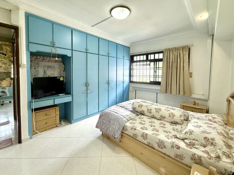 750 Woodlands Avenue 4 HDB Flat For Sale at S$ 690,000 | PropertyGuru Singapore - Bedroom