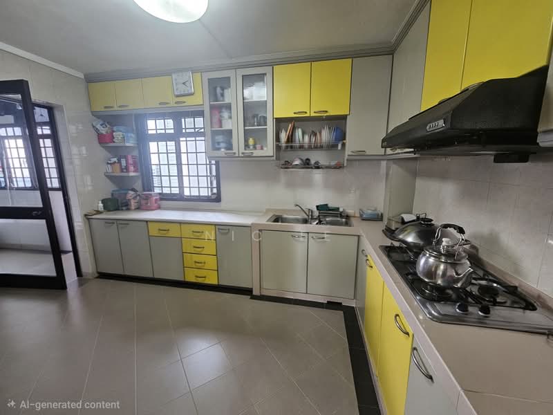 666 Choa Chu Kang Crescent HDB Flat For Sale at S$ 728,000 | PropertyGuru Singapore - Kitchen