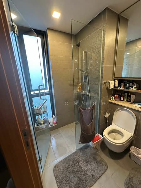 Waterbank at Dakota Condominium For Sale at S$ 2,800,000 | PropertyGuru Singapore - Bathroom