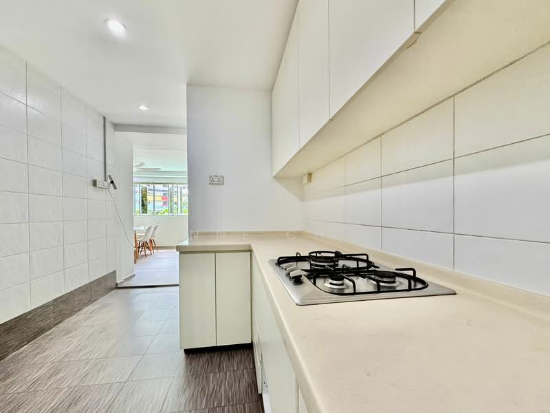 406 Tampines Street 41, 406 Tampines Street 41, 3 Bedrooms, 957 sqft, HDB Flat For Rent, by Anne Chia, 500071190 - Kitchen - PropertyGuru.com.sg