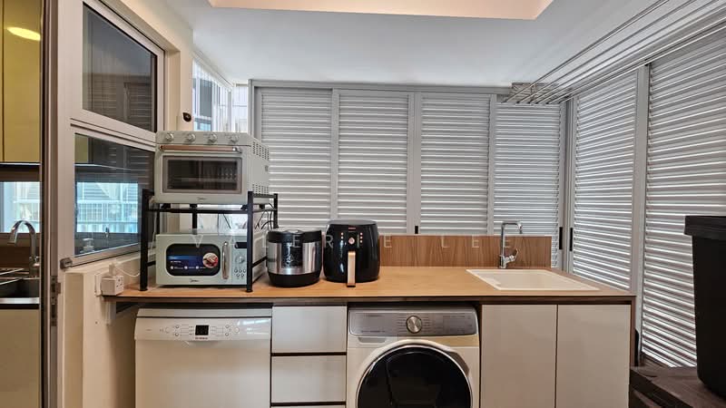 Clover By The Park Condominium For Sale at S$ 3,599,999 | PropertyGuru Singapore - Kitchen