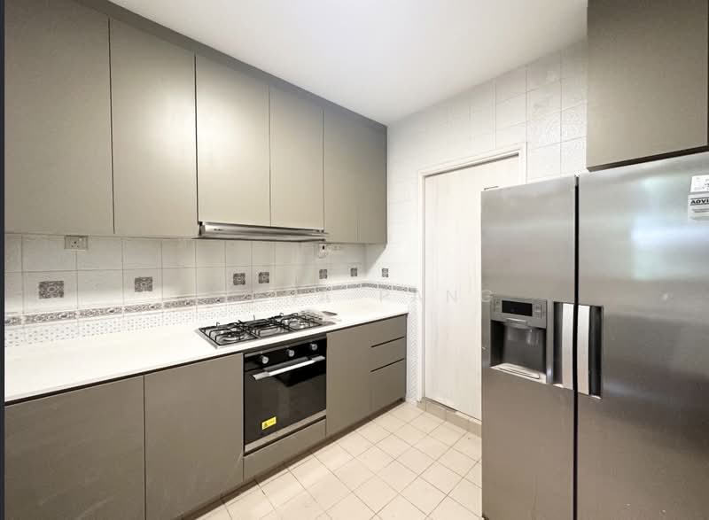 Orange Regency, 101 Fernhill Road, 4 Bedrooms, 2,433 sqft, Apartment For Rent, by Elena Pang, 500071216 - Kitchen - PropertyGuru.com.sg