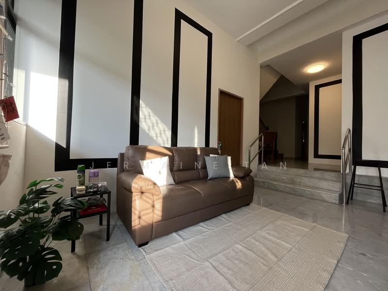 108 LANGSAT ROAD, , Room Rental, 100 sqft, Terraced House For Rent, by Jermaine Tan, 500071220 - Living Room - PropertyGuru.com.sg