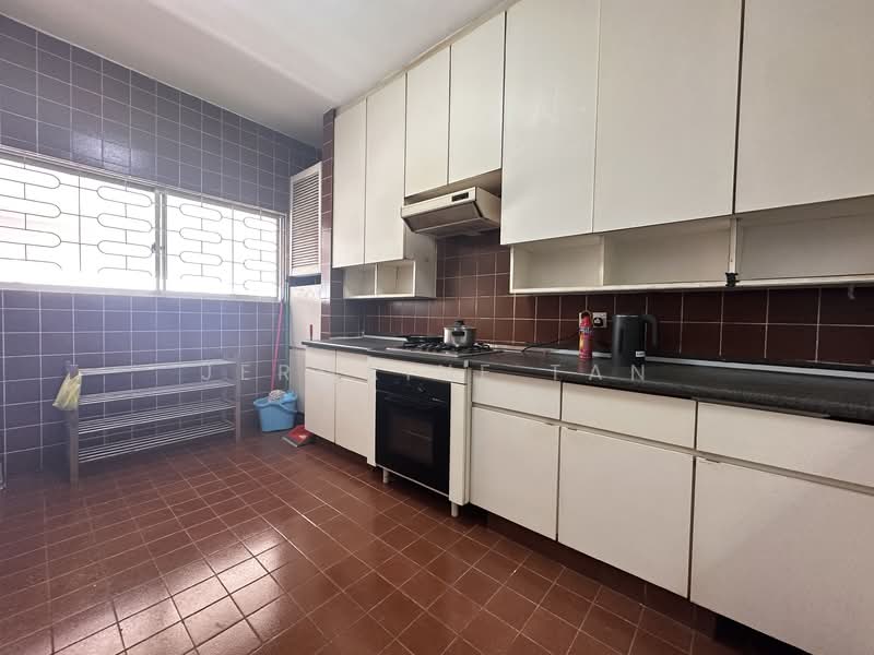 Ridgewood Condominium, 1 Ridgewood Close, Room Rental, 100 sqft, Condominium For Rent, by Jermaine Tan, 500071250 - Kitchen - PropertyGuru.com.sg