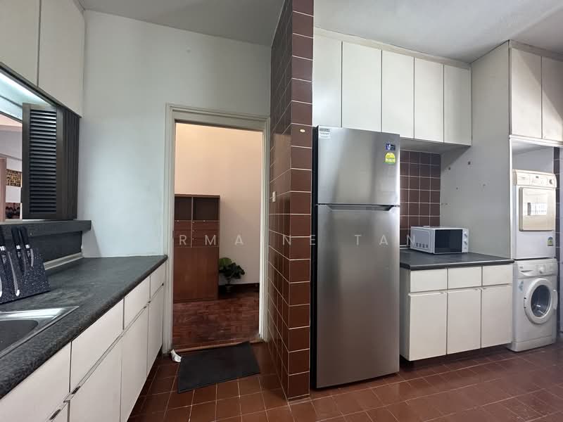 Ridgewood Condominium, 1 Ridgewood Close, Room Rental, 100 sqft, Condominium For Rent, by Jermaine Tan, 500071250 - Kitchen - PropertyGuru.com.sg