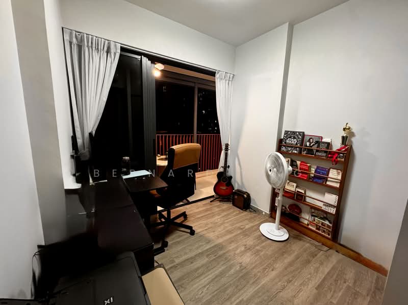 Riverfront Residences Condominium For Sale at S$ 2,210,000 | PropertyGuru Singapore - Study