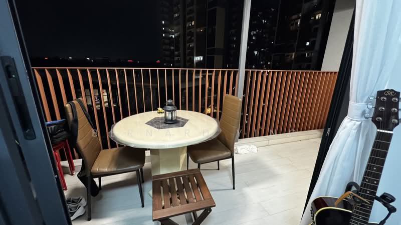 Riverfront Residences Condominium For Sale at S$ 2,210,000 | PropertyGuru Singapore - Balcony