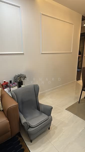 Riverfront Residences Condominium For Sale at S$ 2,210,000 | PropertyGuru Singapore - Living Room