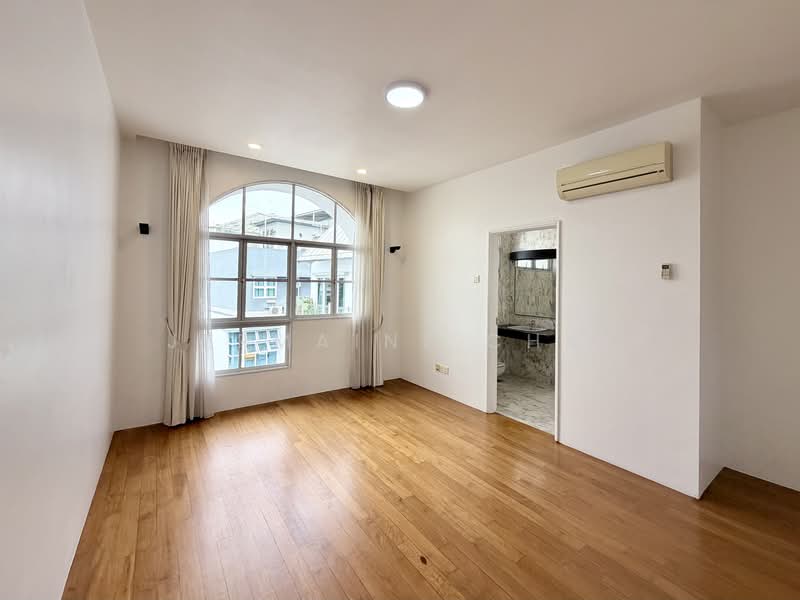 Large Freehold Semi-Detached in Sennett Avenue Semi-Detached House For Sale at S$ 11,000,000 | PropertyGuru Singapore - Bedroom