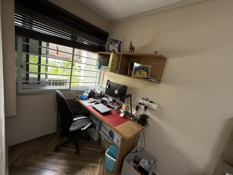 467 Hougang Avenue 8 HDB Flat For Sale at S$ 880,000 | PropertyGuru Singapore - Study