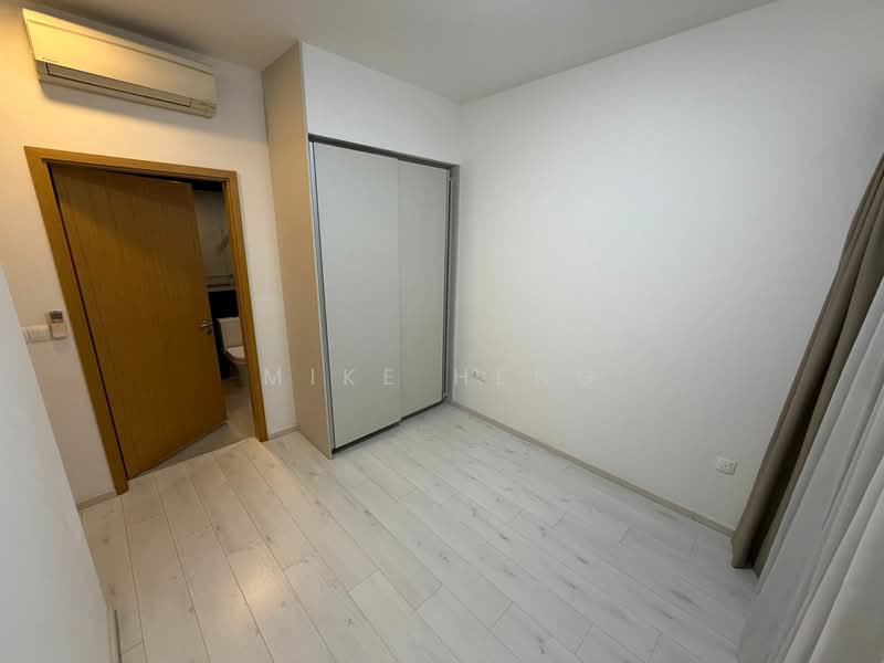 The Glades, 18 Bedok Rise, 2 Bedrooms, 721 sqft, Condominium For Rent, by Mike Heng, 500071269 - Master Bedroom - PropertyGuru.com.sg