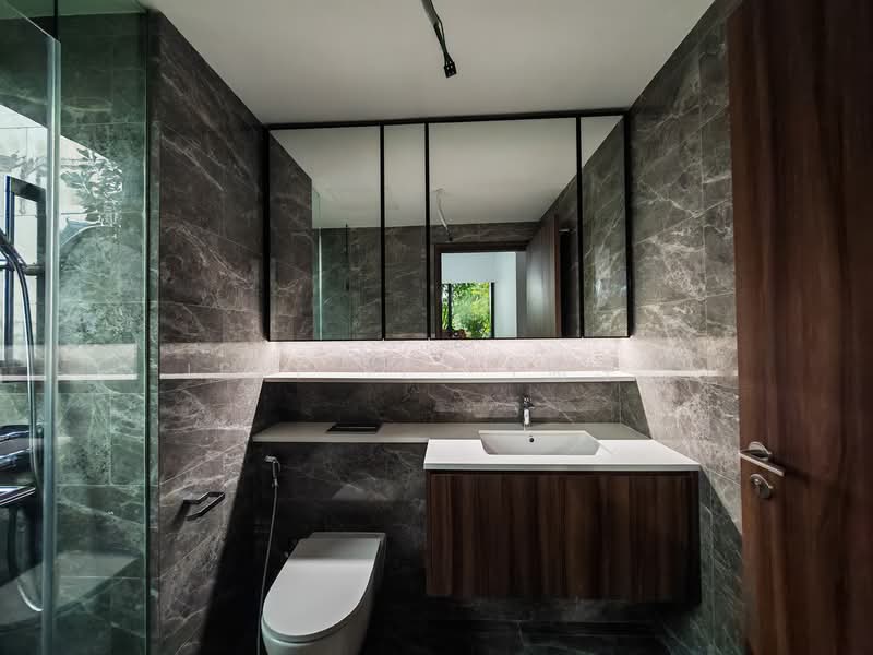 Lentor Modern, 3 Lentor Central, 3 Bedrooms, 969 sqft, Condominium For Sale, by Jeff Tee (尚洋）, 500071276 - Master Bathroom Natural Ventilated - PropertyGuru.com.sg