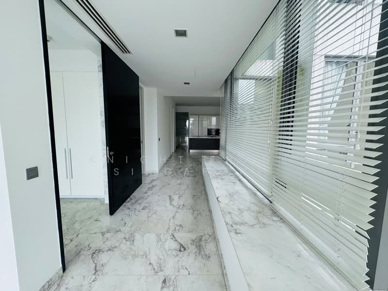 Marina Collection Condominium For Sale at S$ 3,452,000 | PropertyGuru Singapore - Corridor