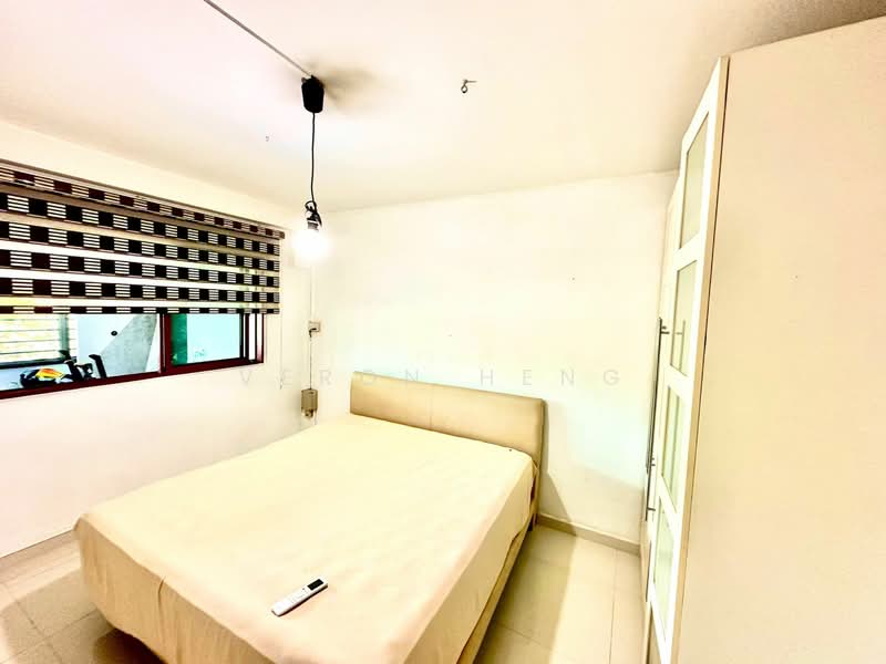 307 Woodlands Avenue 1, 307 Woodlands Avenue 1, 2 Bedrooms, 785 sqft, HDB Flat For Rent, by Veron Heng, 500071285 - Bedroom - PropertyGuru.com.sg